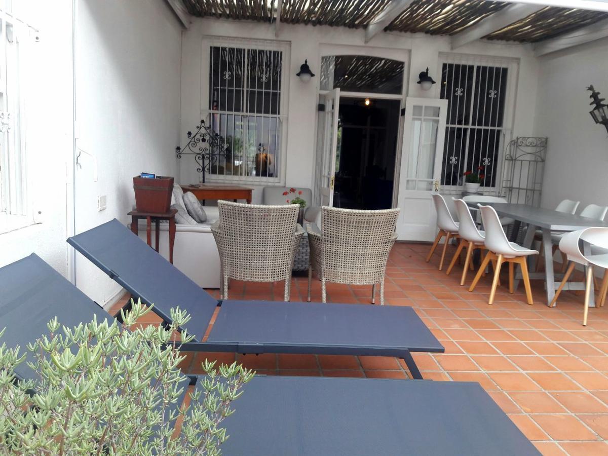 22 Die Laan Guest House Stellenbosch Exteriör bild